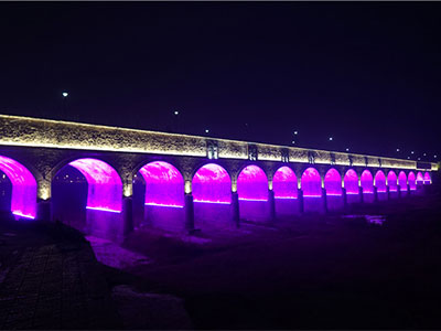 18 - пролетный мост с наружным освещением
